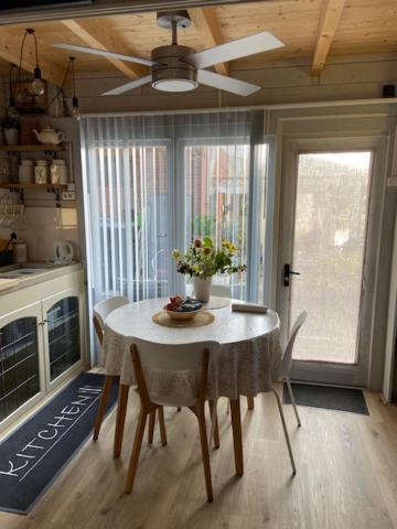 شقة Tinyhouse Woody At The Water سانداكم المظهر الخارجي الصورة